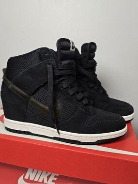 Nike Women’s Black High-Top Wedge Sneaker NWOT